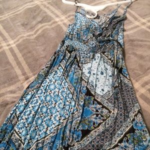 Keyhole summer dress